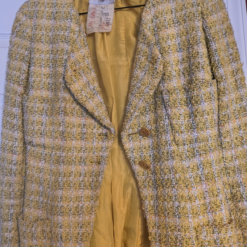 CHANEL Yellow Tweed Blazer